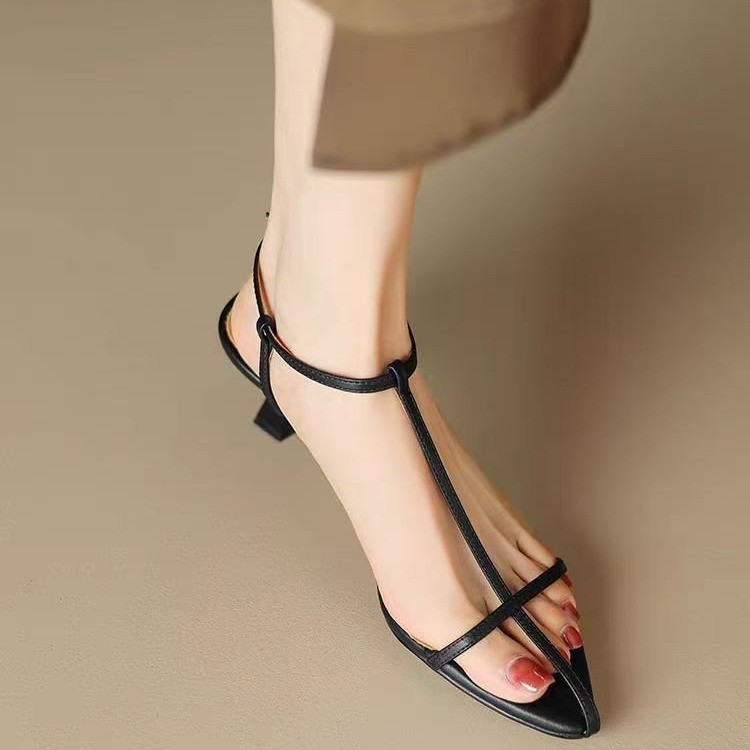 Niche design-suggested strap sandals with skirt, open-toed cat heels, sexy cross-belt high heels