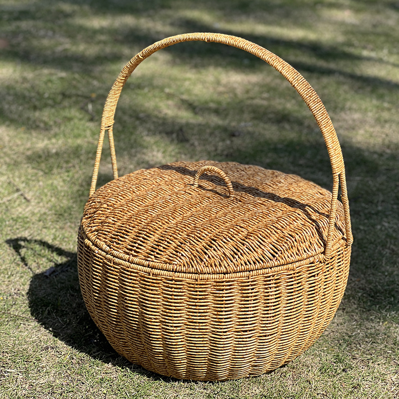 The God of Worshiping Basket Imitation Rattan Basket with Lid Wedding Festive Handheld Basket Hand-woven Picnic Basket Household Large Fruit Basket