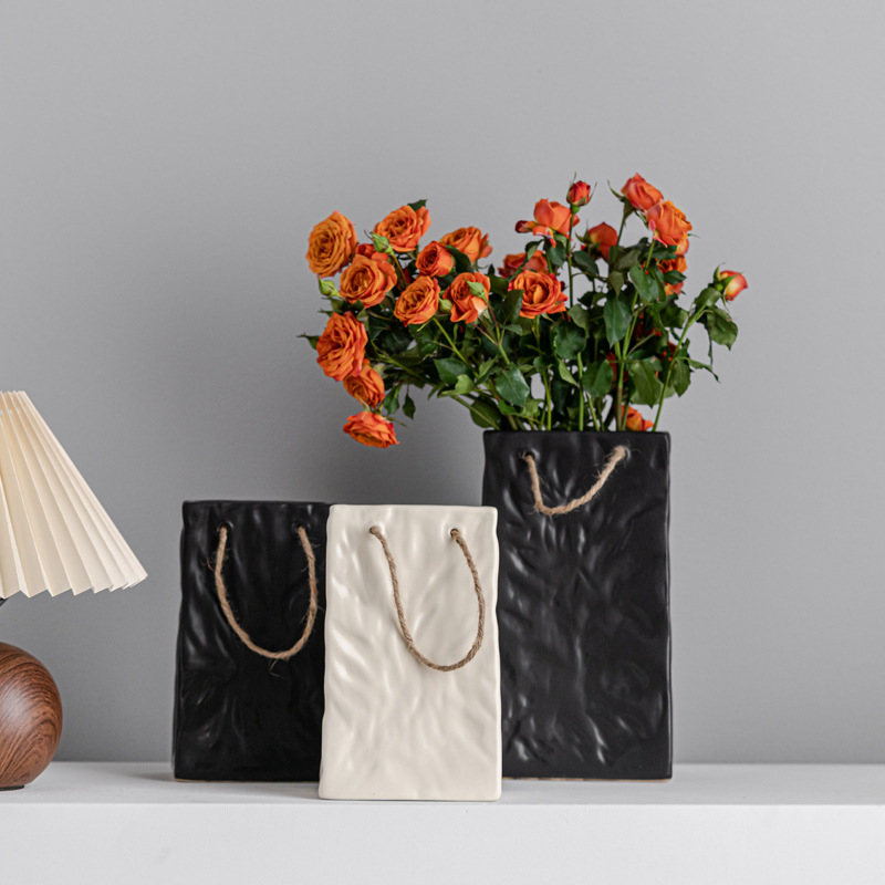Modern simple rope tied backpack ceramic vase home light luxury high-end decoration flower pot ornaments